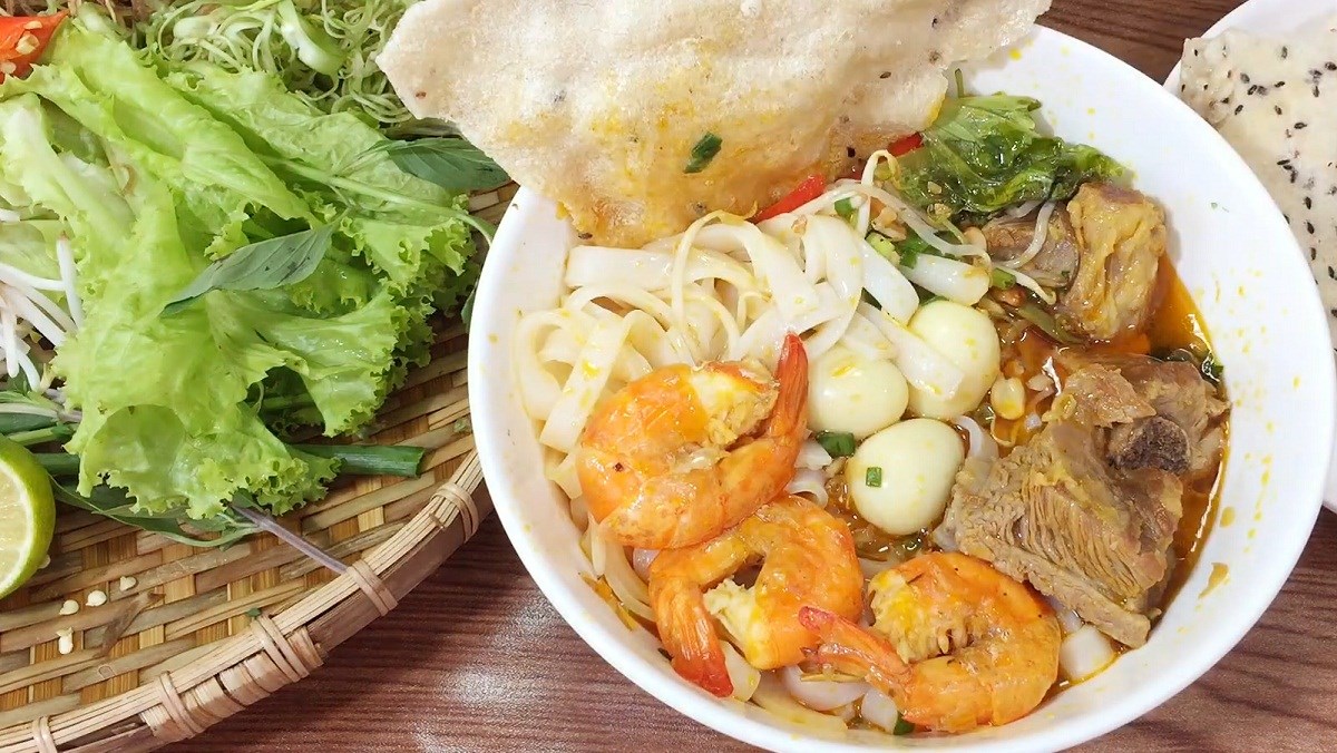 Top 3 Món Ăn Đặc Sản Miền Trung Hương Vị Đậm Đà Không Thể Quên-935-1
