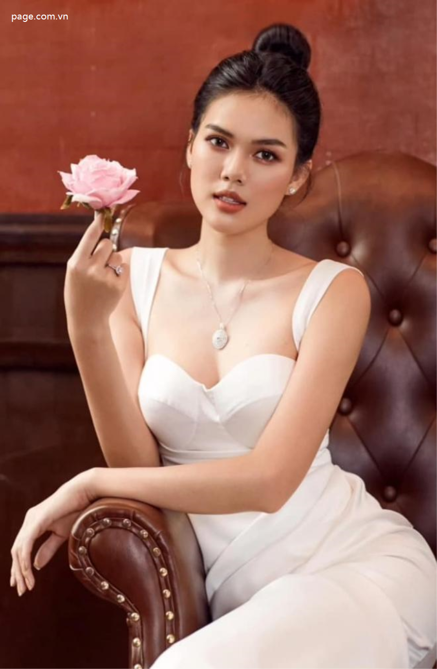 Dù quy y, Lê Ngọc Trinh vẫn được ngã giá đi chơi cùng đại gia với mức tiền choáng ngợp-182-2