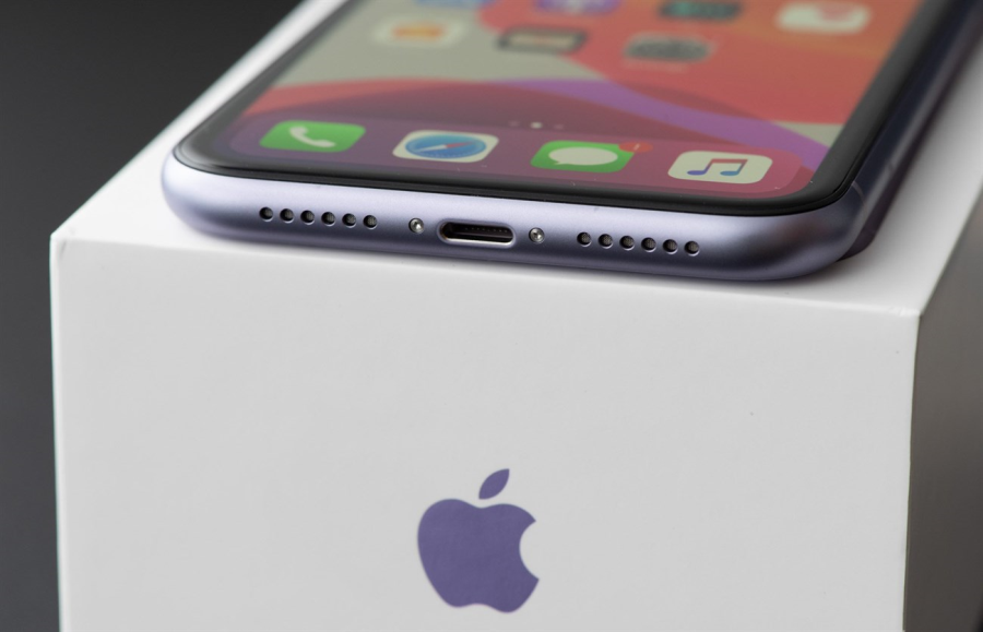 Apple có thể phải khai tử cổng Lightning trên iPhone 13