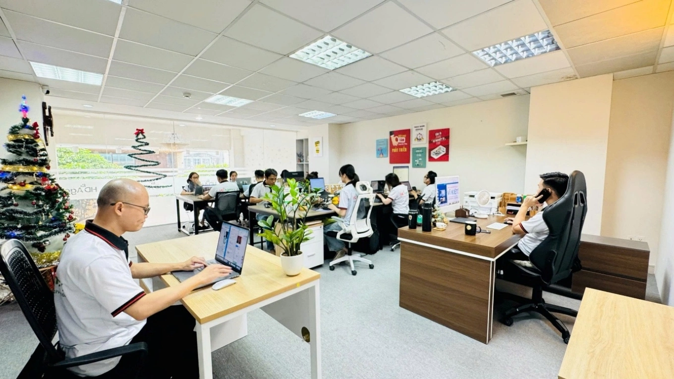 Bài Toán Thiết Kế Website Doanh Nghiệp Chuyển Đổi Số Thời Ai