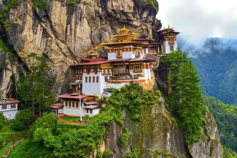 Tour Bhutan 5 Ngày 4 Đêm – Hành Trình Khám Phá Vương Quốc Hạnh Phúc