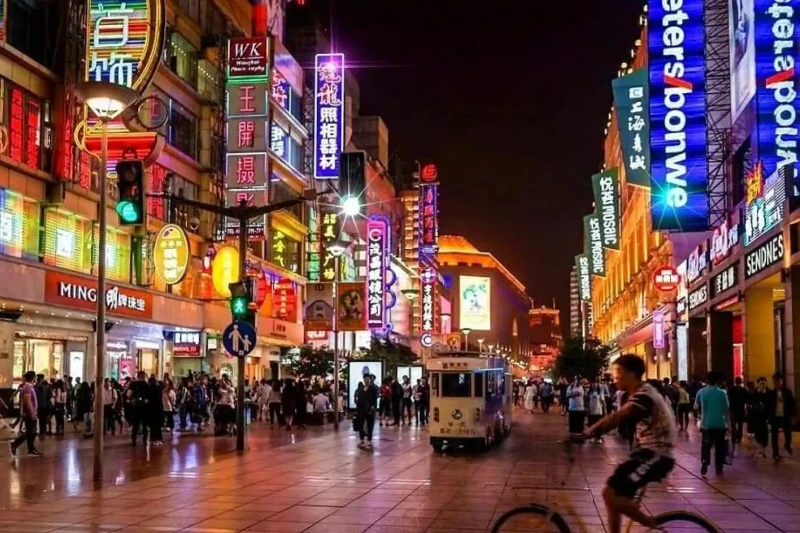 Ngày 1