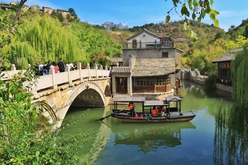 Ngày 1