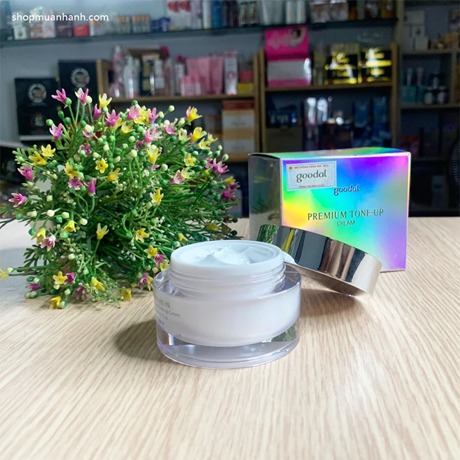 Kem Ốc Sên Dưỡng Trắng Goodal Premium Snail Tone Up Cream Hàn Quốc