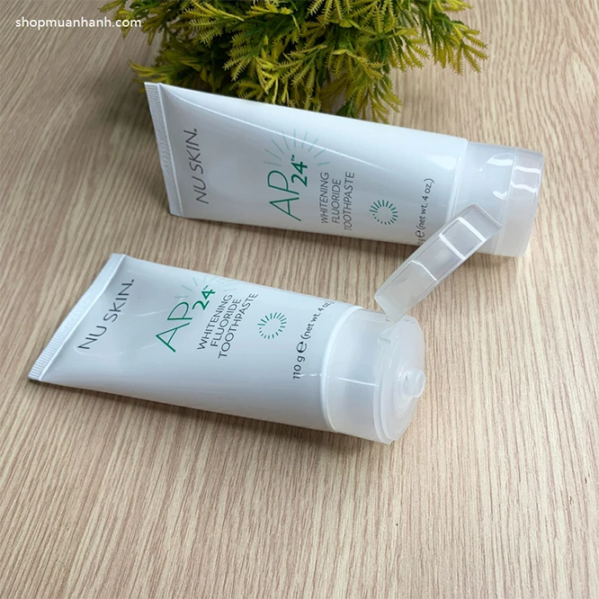 Kem Đánh Trắng Răng AP24 Whiteing Flouride Toothpaste