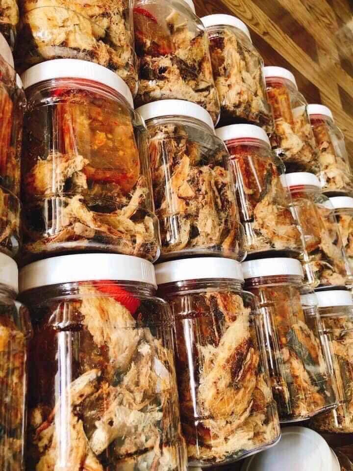 Khô Cá Đuối Mắm Me Kèm Nước Chấm