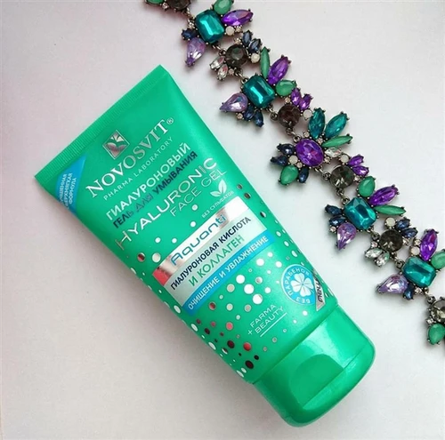 Gel Rửa Mặt Novosvit Collagen Tươi của Nga
