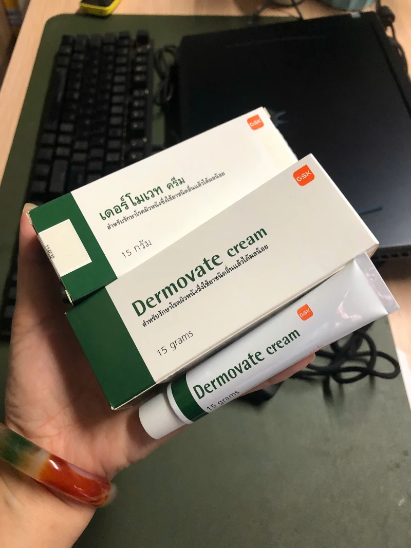 Kem Bôi ngoài Da Điều Trị Vẩy Nến, Viêm Da, Dermovate Cream Thái Lan 15g