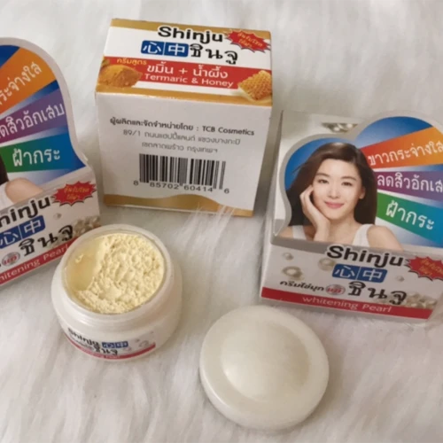 Kem Dưỡng Trắng Da Chiết Xuất từ Bột Ngọc Trai Shinju Thái Lan
