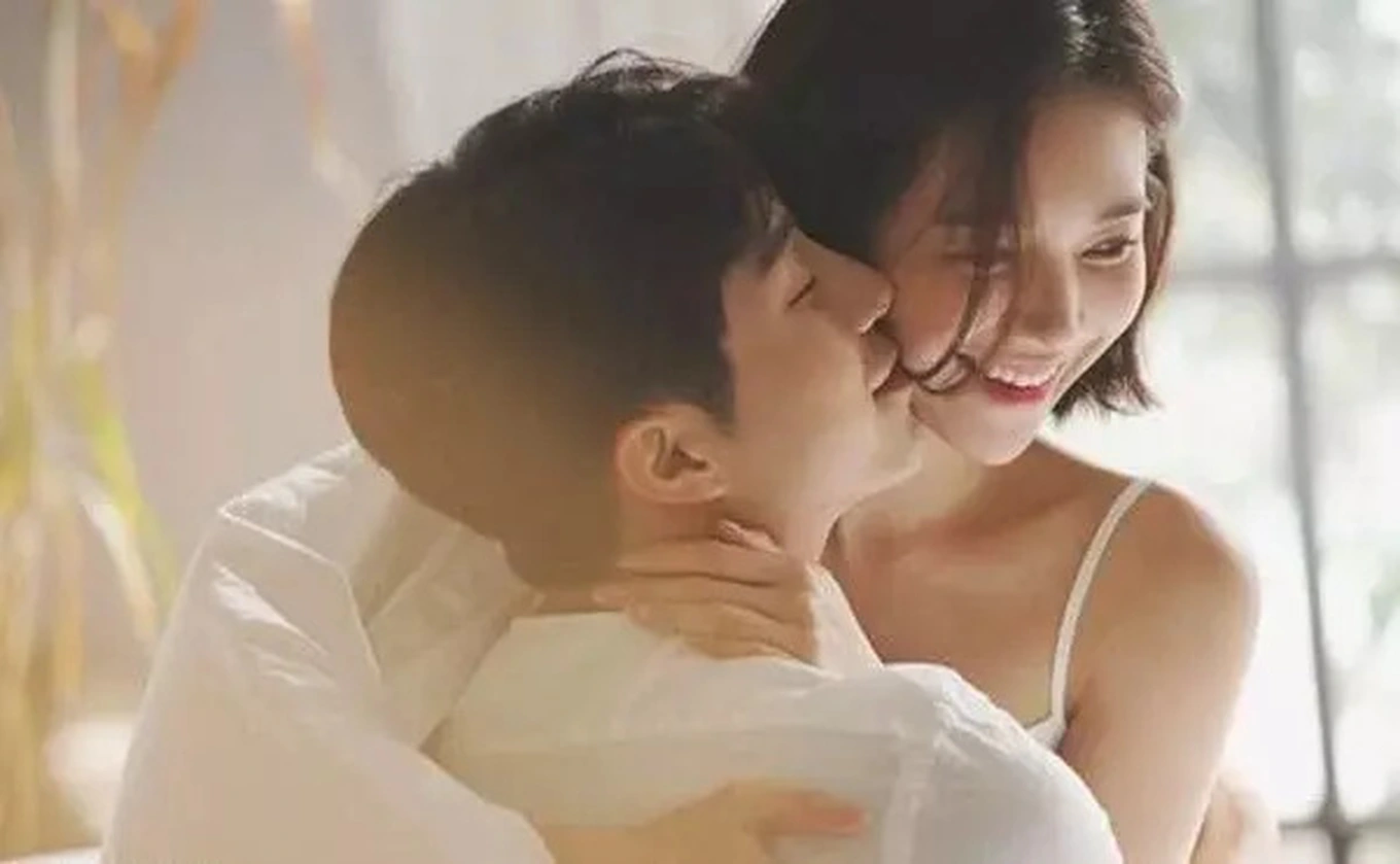 Mới "cướp Chồng" Thành Công, Tôi Sốc Nặng Khi Vợ Cũ của Anh Gửi một Bức Ảnh
