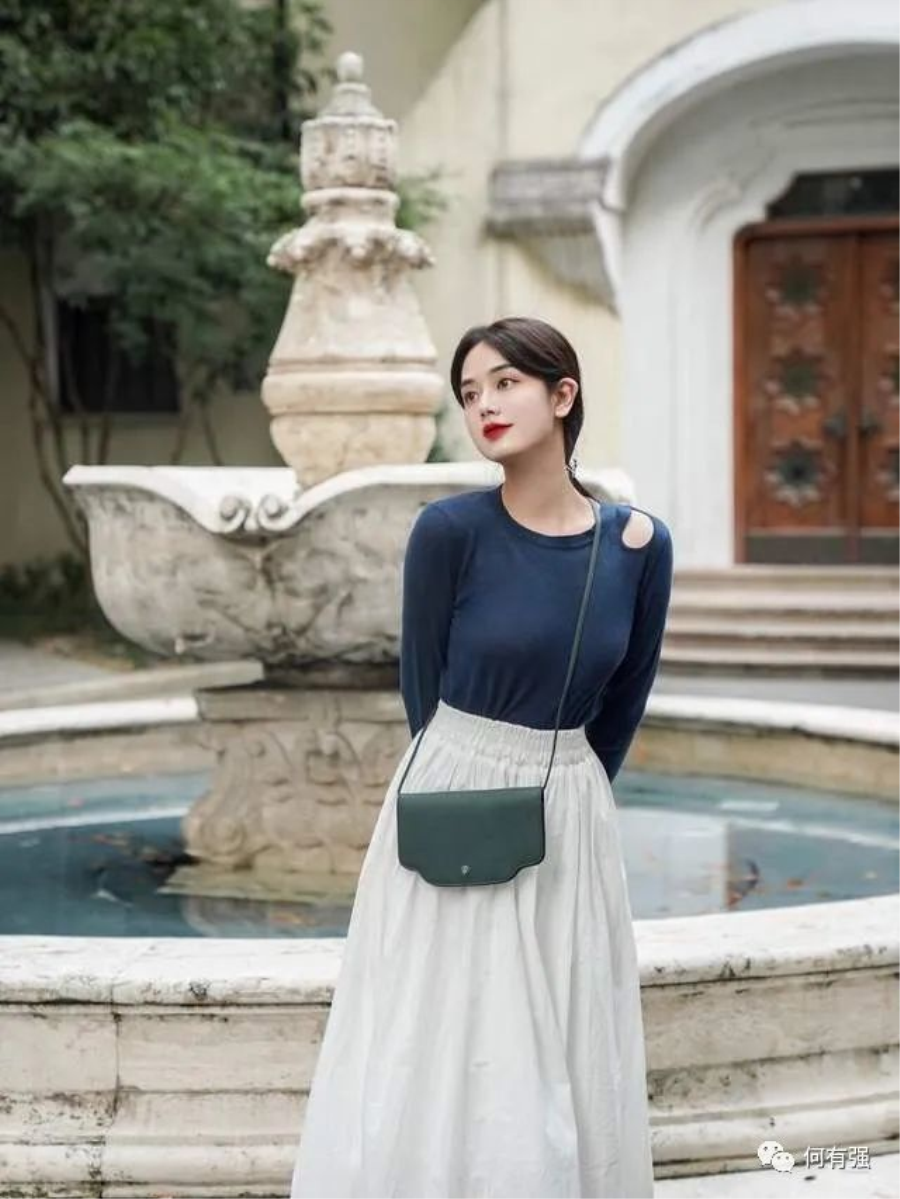 Học các nữ blogger diện trang phục màu xanh đẹp mê mẩn vào mùa thu-42-1