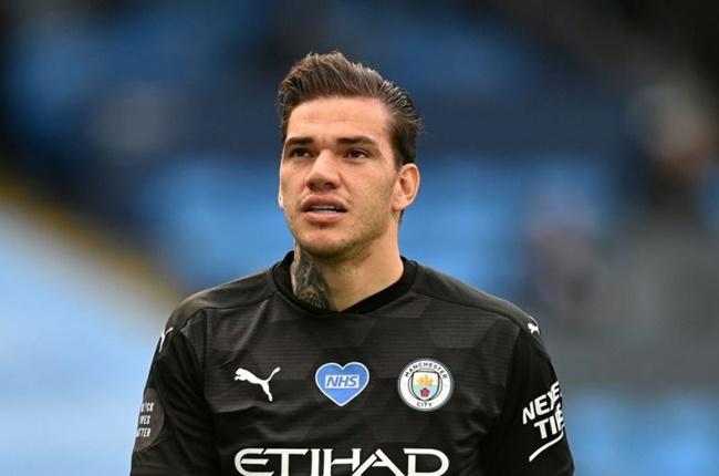 Thủ thành Ederson rời Man City vì đồng tiền ?-409-1