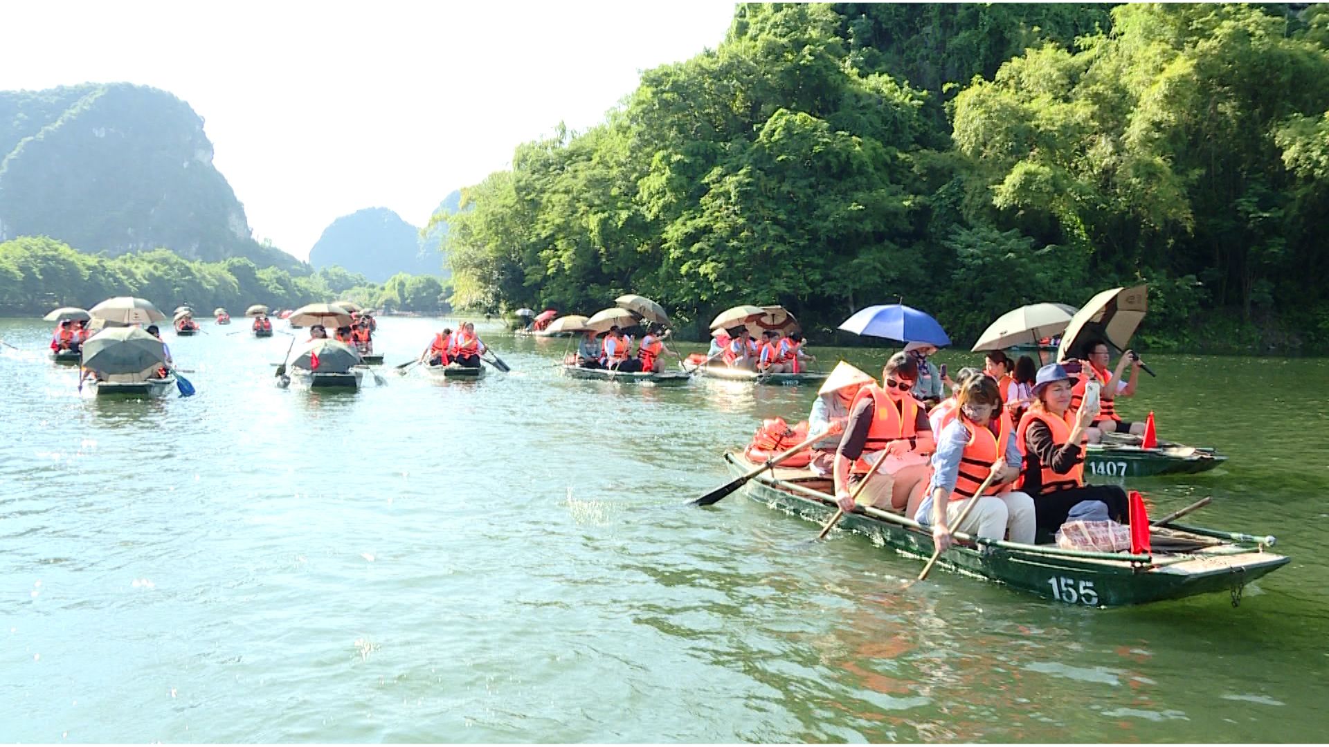 Du lịch Tràng An: Khám phá vẻ đẹp kỳ quan thiên nhiên thế giới-545-1