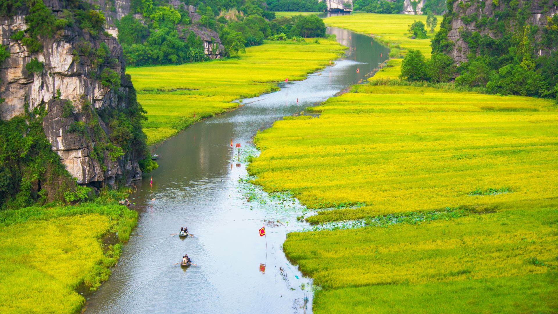 Du lịch Tràng An: Khám phá vẻ đẹp kỳ quan thiên nhiên thế giới-1